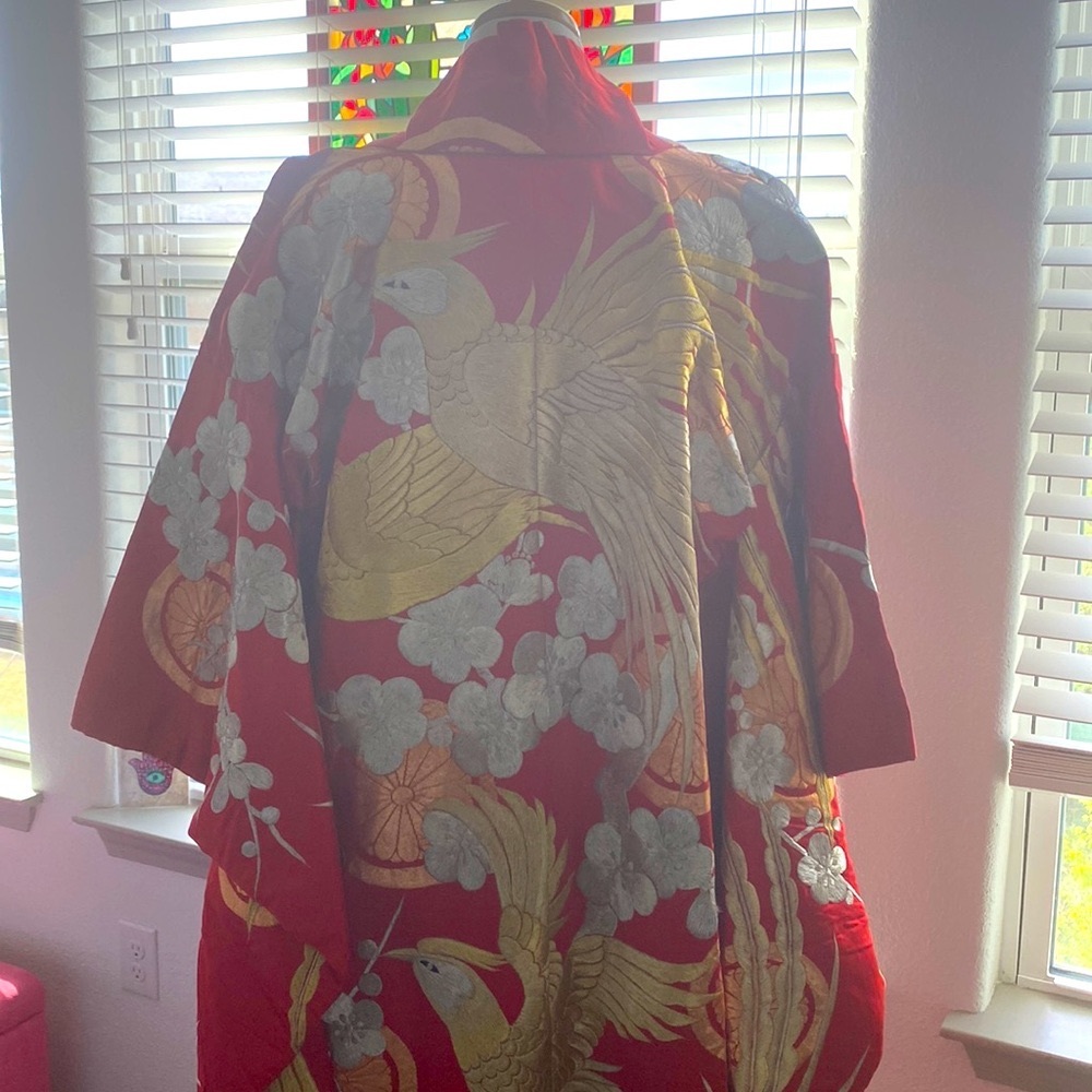 SILK & THREAD JAPANESE WEDDING FURISODE KIMONO